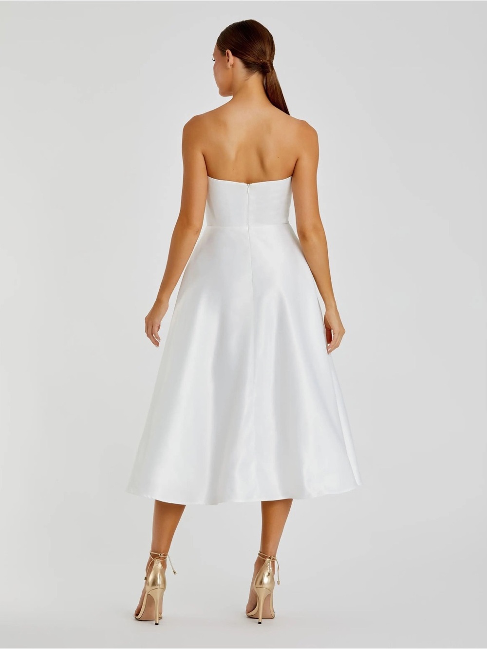 IEENA FOR MAC DUGGAL
White Strapless Satin Midi Dress With Flower Print - Picture 3 of 13